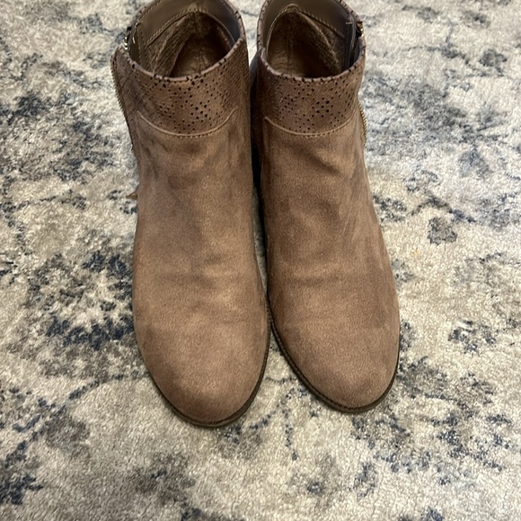 Dr. Scholl booties - Picture 6 of 8